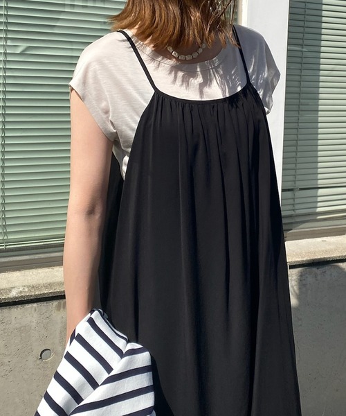 DouDou(ドゥドゥ)の「【新色追加】フレンチT(Tシャツ/カットソー・レディース・ブラック/オフホワイト/ピンク/オレンジ/ライトベージュ/グレイッシュベージュ/ブラウン/ライトグレー/チャコールグレー・SMALL/MEDIUM)」の7枚目の写真