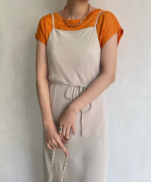 DouDou(ドゥドゥ)の「【新色追加】フレンチT(Tシャツ/カットソー・レディース・ブラック/オフホワイト/ピンク/オレンジ/ライトベージュ/グレイッシュベージュ/ブラウン/ライトグレー/チャコールグレー・SMALL/MEDIUM)」の9枚目の写真