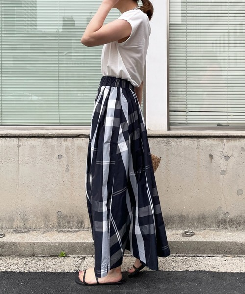 DouDou(ドゥドゥ)の「【新色追加】フレンチT(Tシャツ/カットソー・レディース・ブラック/オフホワイト/ピンク/オレンジ/ライトベージュ/グレイッシュベージュ/ブラウン/ライトグレー/チャコールグレー・SMALL/MEDIUM)」の13枚目の写真