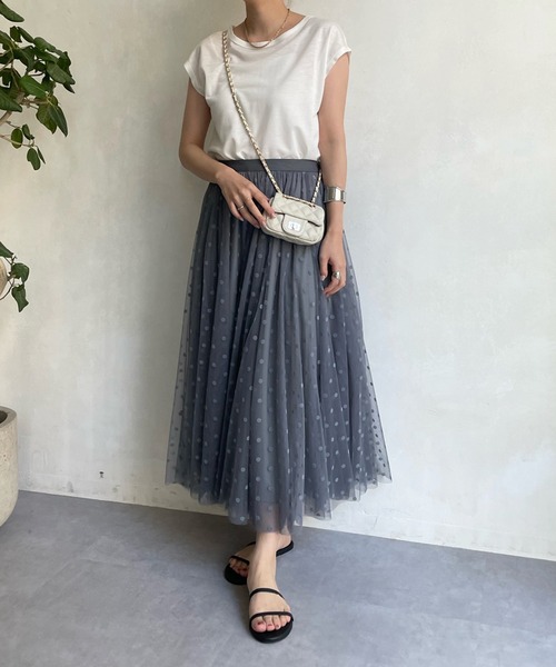 DouDou(ドゥドゥ)の「【新色追加】フレンチT(Tシャツ/カットソー・レディース・ブラック/オフホワイト/ピンク/オレンジ/ライトベージュ/グレイッシュベージュ/ブラウン/ライトグレー/チャコールグレー・SMALL/MEDIUM)」の19枚目の写真