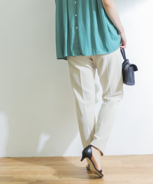 URBAN RESEARCH（アーバンリサーチ）の「ハイウエストスリムテーパードパンツ（その他パンツ・レディース・ピンク/ネイビー/オフホワイト・34/36/38）」の5枚目の写真