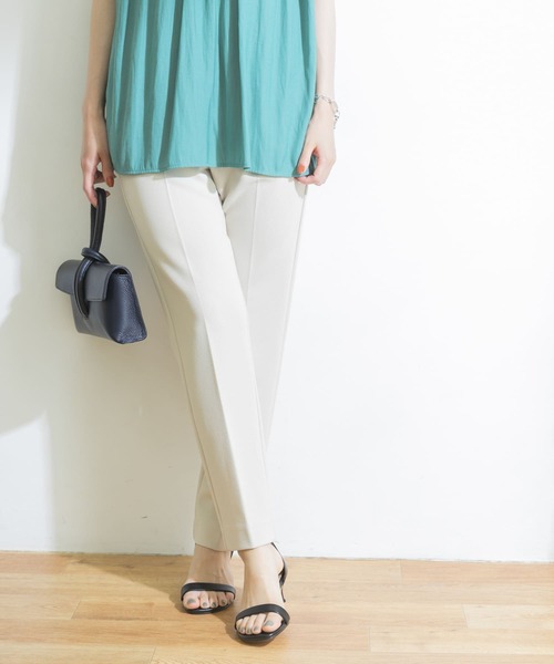 URBAN RESEARCH（アーバンリサーチ）の「ハイウエストスリムテーパードパンツ（その他パンツ・レディース・ピンク/ネイビー/オフホワイト・34/36/38）」の7枚目の写真