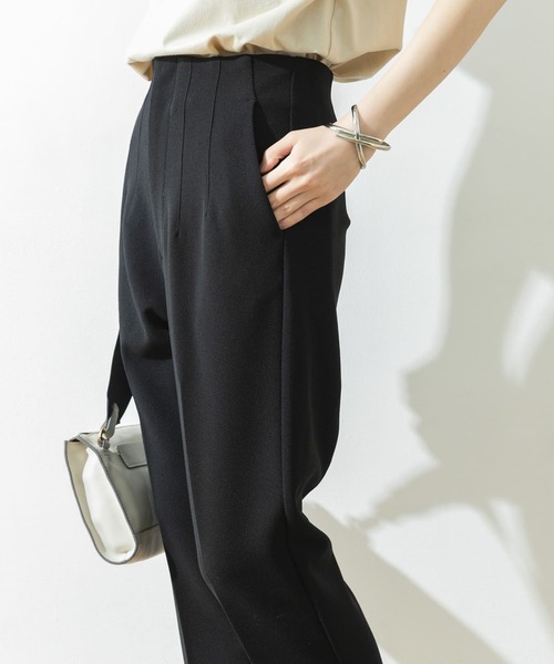 URBAN RESEARCH（アーバンリサーチ）の「ハイウエストスリムテーパードパンツ（その他パンツ・レディース・ピンク/ネイビー/オフホワイト・34/36/38）」の13枚目の写真