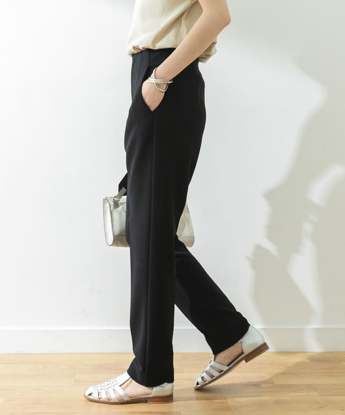 URBAN RESEARCH（アーバンリサーチ）の「ハイウエストスリムテーパードパンツ（その他パンツ・レディース・ピンク/ネイビー/オフホワイト・34/36/38）」の17枚目の写真