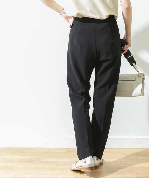 URBAN RESEARCH（アーバンリサーチ）の「ハイウエストスリムテーパードパンツ（その他パンツ・レディース・ピンク/ネイビー/オフホワイト・34/36/38）」の18枚目の写真