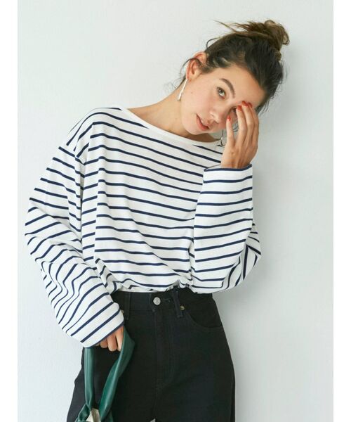 Ungrid（アングリッド）の「ボートネックボーダーロングスリーブTee（Tシャツ/カットソー・レディース・ネイビー/レッド/グリーン・FREE）」の8枚目の写真