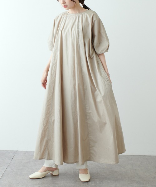 PUAL CE CIN(ピュアルセシン)の「コットンローンペーパー加工コクーン袖ワンピース(ワンピース・レディース・チャコールグレー/ベージュ/マスタード・FREE)」の1枚目の写真
