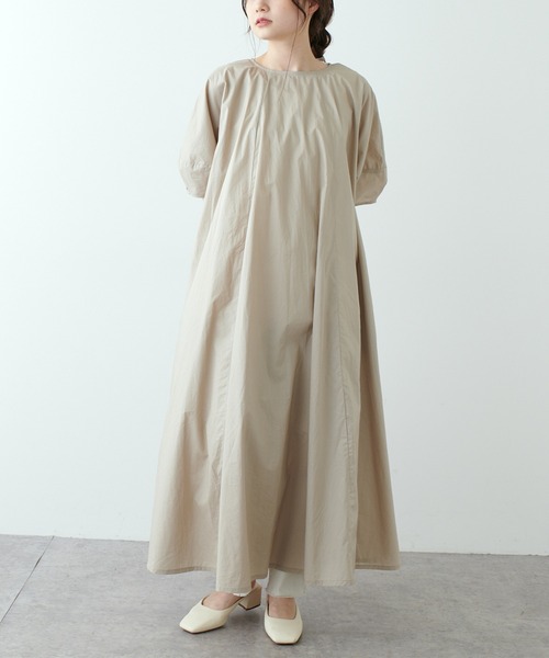 PUAL CE CIN(ピュアルセシン)の「コットンローンペーパー加工コクーン袖ワンピース(ワンピース・レディース・チャコールグレー/ベージュ/マスタード・FREE)」の10枚目の写真