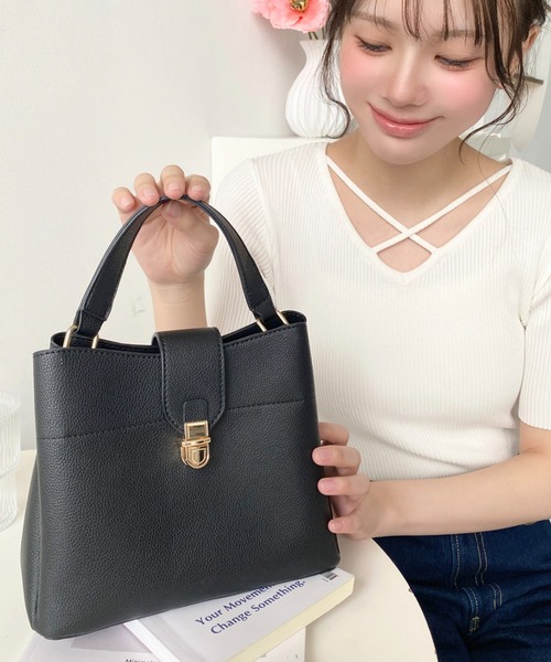 moment+（モーメントプラス）の「スクエアワンハンドルショルダーバッグ（ハンドバッグ・レディース・ブラック/アイボリー/ブラウン・FREE）」の7枚目の写真