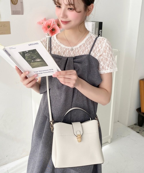 moment+（モーメントプラス）の「スクエアワンハンドルショルダーバッグ（ハンドバッグ・レディース・ブラック/アイボリー/ブラウン・FREE）」の20枚目の写真