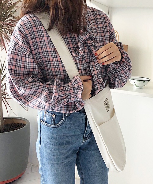 florist（フローリスト）の「【A4対応】【2WAY】シンプルキャンバストートバッグ（トートバッグ・レディース・ホワイト/ブラック/オフホワイト・FREE）」の7枚目の写真