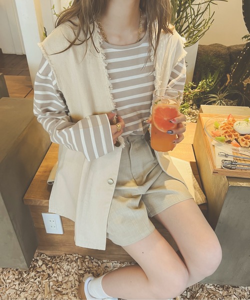 Ambre Neige(アンブルネージュ)の「【ユニセックス】デニムベスト/WEB/EC限定商品(ベスト・レディース・インディゴブルー/アイボリー・MEDIUM/LARGE)」の4枚目の写真
