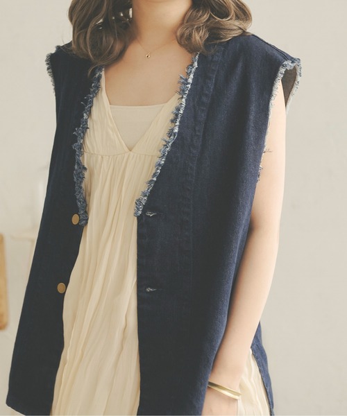 Ambre Neige(アンブルネージュ)の「【ユニセックス】デニムベスト/WEB/EC限定商品(ベスト・レディース・インディゴブルー/アイボリー・MEDIUM/LARGE)」の10枚目の写真
