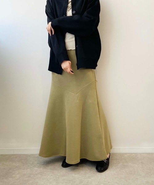 toucher du brise（トゥシェドブリーズ）の「【アシンメトリー切替が大人っぽい】 フレア マーメイドスカート（スカート・レディース・グリーン/グレー/ブラック/オフホワイト・M）」の19枚目の写真