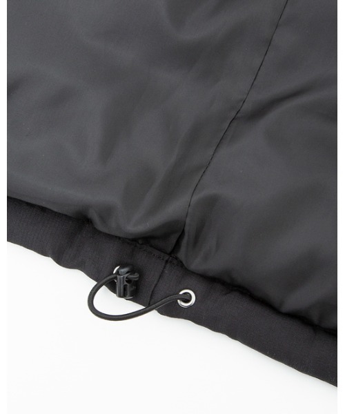 RVCA(ルーカ)の「RVCA メンズ VISOR HOODED PUFFER ジャケット【2022年秋冬モデル】/ルーカベスト(ダウンベスト・メンズ・イエロー系その他/ブラック/パープル系その他・MEDIUM/LARGE/SMALL)」の7枚目の写真