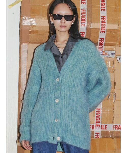 VEQUM(VEQUM)の「【VEQUM】FLUFFY MIX KNIT CARDIGAN(カーディガン/ボレロ・レディース・ベージュ/グレー/ブルー・FREE)」の3枚目の写真