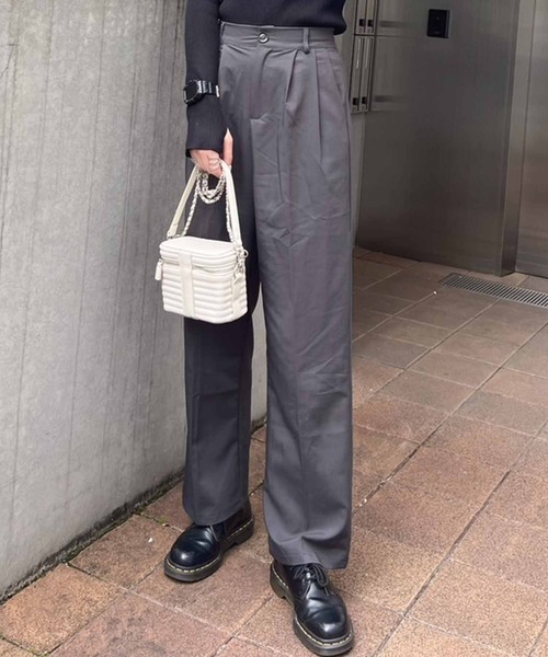 ANAP（アナップ）の「ベーシックルーズスラックスパンツ（スラックス・レディース・ブラック/ベージュ/ブラウン/ダークグレー・S/M）」の17枚目の写真