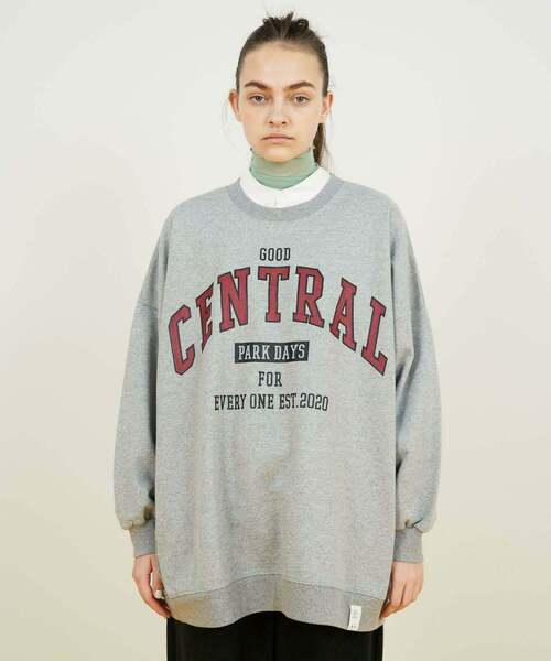 FRAPBOIS（フラボア）の「オーバートレーナー（スウェット・レディース・ブラック/グレー・2/1）」の3枚目の写真