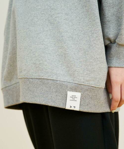 FRAPBOIS（フラボア）の「オーバートレーナー（スウェット・レディース・ブラック/グレー・2/1）」の9枚目の写真