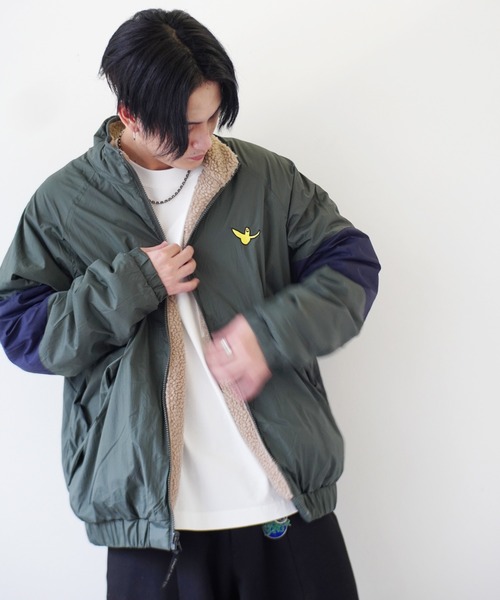 (What it isNt)ART BY MARKGONZALES(ワットイットイズント)の「【 (What it isNt)ART BY MARKGONZALES / (ワットイットイズント) アートバイ マークゴンザレス 】 切り替え リバーシブル スタンドカラー ジャケット(その他アウター・メンズ・オフホワイト/ベージュ/ブラック・L/XL/M)」の1枚目の写真