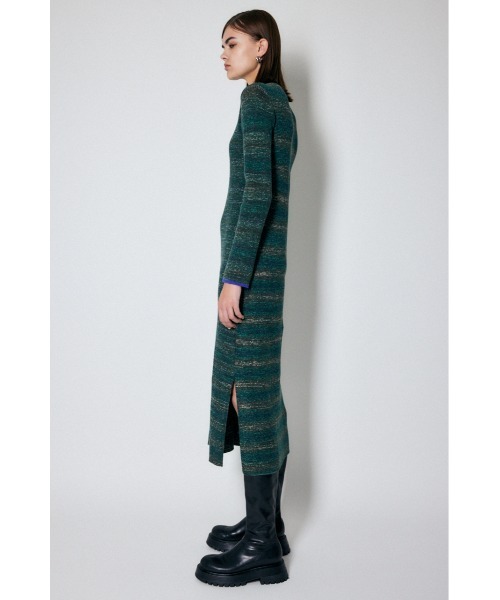 MOUSSY(マウジー)の「MIX COLOR KNIT ドレス(ワンピース・レディース・グリーン/ブラウン・2/1)」の4枚目の写真