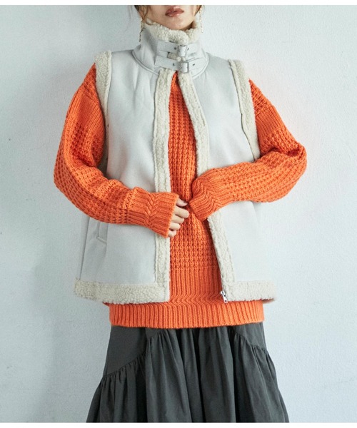 Settimissimo（セッティミッシモ）の「ムートンタッチスリーブレスジャケット（その他アウター・レディース・ブラック/アイボリー・FREE）」の4枚目の写真