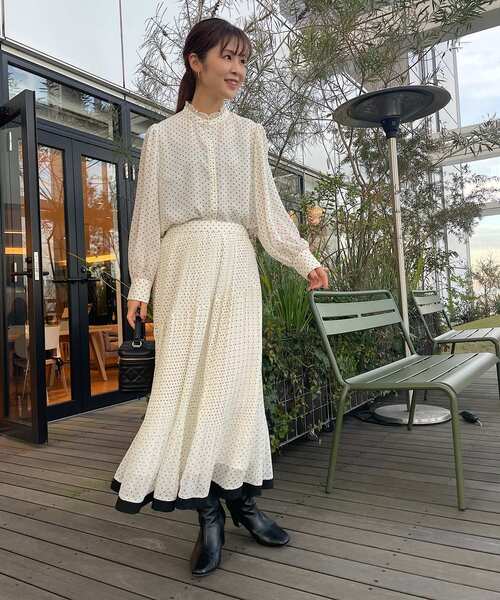 couture brooch(クチュールブローチ)の「◆【シーズンレスで着られる】ドットフリルネックボウタイブラウス(シャツ/ブラウス・レディース・ブラック系/ネイビー系/ホワイト系3・40/38/42)」の19枚目の写真