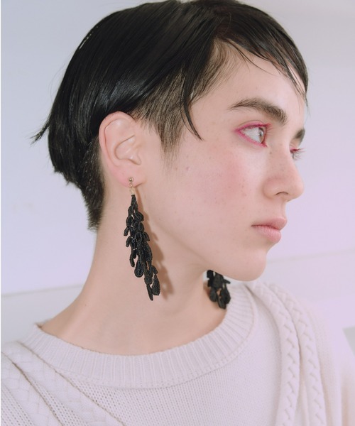 manana suerte（マニャーナスエルテ）の「刺繍レースピアス（ピアス（両耳用）・レディース・ホワイト/ブラック・FREE）」の7枚目の写真