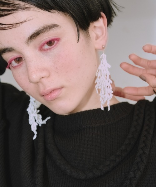 manana suerte（マニャーナスエルテ）の「刺繍レースピアス（ピアス（両耳用）・レディース・ホワイト/ブラック・FREE）」の8枚目の写真