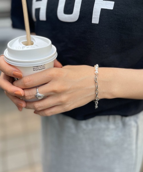 ALWAYS GOOD TIME(オルウェイズグッドタイム)の「【ALWAYS GOOD TIME】天然バロックパールブレスレット(ブレスレット・レディース・シルバー系2/ゴールド系1/ゴールド系2/シルバー系1・F)」の3枚目の写真