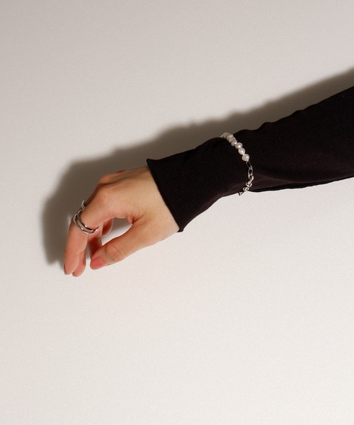 ALWAYS GOOD TIME(オルウェイズグッドタイム)の「【ALWAYS GOOD TIME】天然バロックパールブレスレット(ブレスレット・レディース・シルバー系2/ゴールド系1/ゴールド系2/シルバー系1・F)」の11枚目の写真