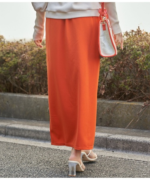 CHILLE（チル）の「梨地ポンチストレートスカート（スカート・レディース・オレンジ/グリーン/ブラック・FREE）」の17枚目の写真