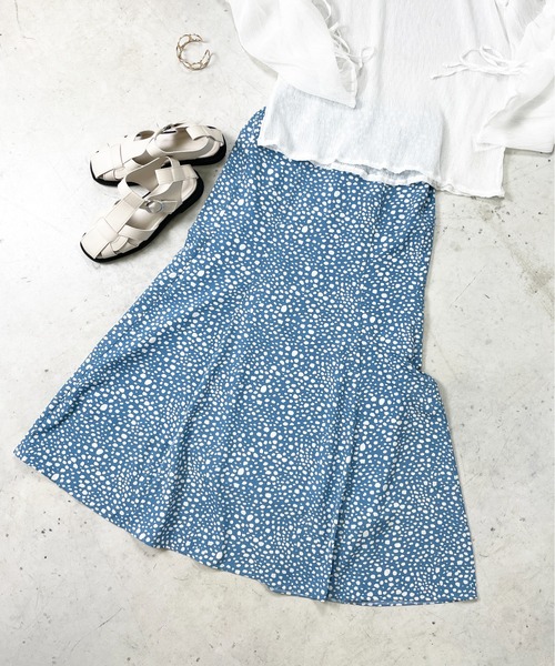 Meli rich（メリーリッチ）の「ダルメシアンプリントマーメイドスカート（スカート・レディース・ブラック/アイボリー/ブルー・MEDIUM）」の9枚目の写真