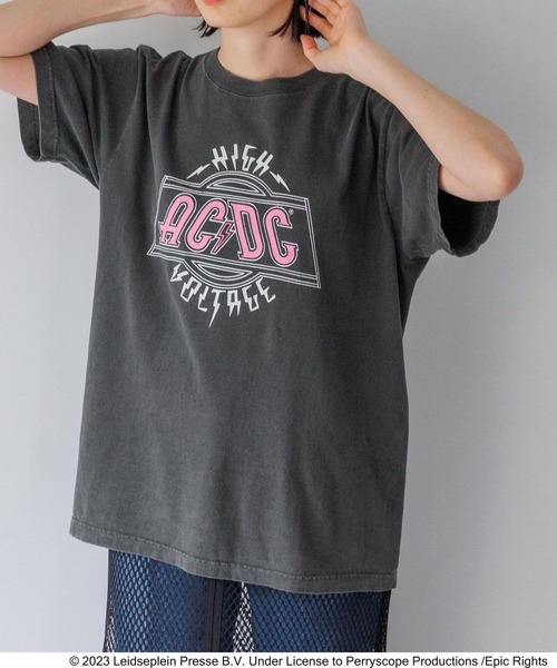 yuw(ユウ)の「ROCK Tee 199366(Tシャツ/カットソー・レディース・グレー/グレー系その他・FREE)」の2枚目の写真