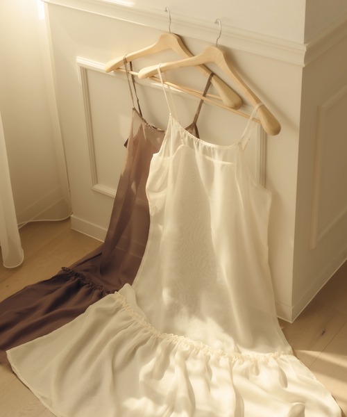 fupel（フぺル）の「シアーティアードキャミワンピース（ワンピース・レディース・ブラウン/アイボリー・FREE）」の19枚目の写真