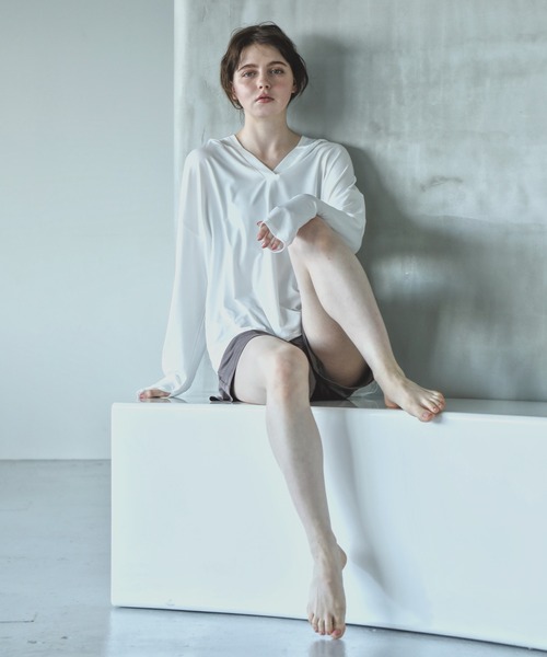 タオテック上下フード付き 白/水色 セール】UPF50+上下2点セットフード付き長袖プルオーバーパーカー