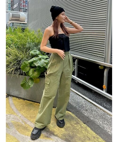 EVRIS（エヴリス）の「サイドオープンパラシュートパンツ（カーゴパンツ・レディース・ブラック/カーキ・SMALL/MEDIUM）」の3枚目の写真