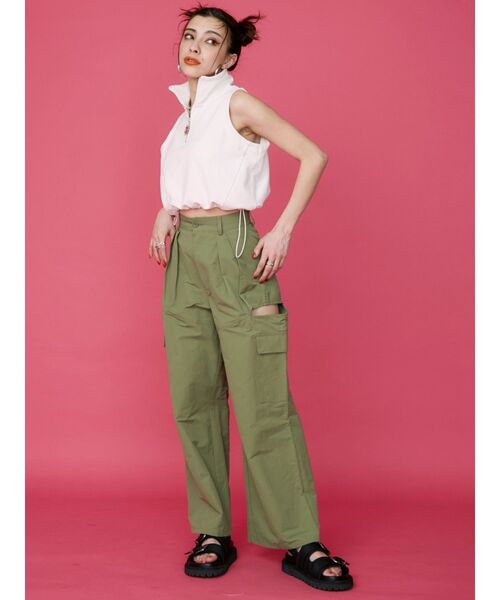 EVRIS（エヴリス）の「サイドオープンパラシュートパンツ（カーゴパンツ・レディース・ブラック/カーキ・SMALL/MEDIUM）」の9枚目の写真