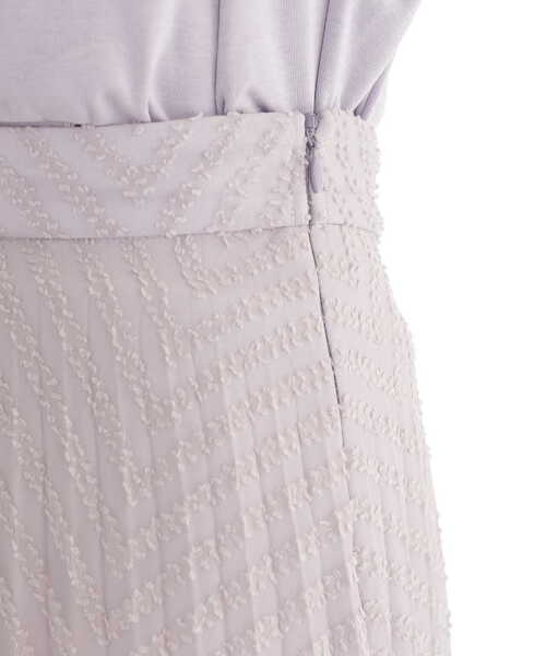 NATURAL BEAUTY BASIC（ナチュラルビューティーベーシック）の「◇カットドビープリーツスカート（スカート・レディース・ブラック/オフホワイト/ラベンダー・SMALL/MEDIUM）」の17枚目の写真