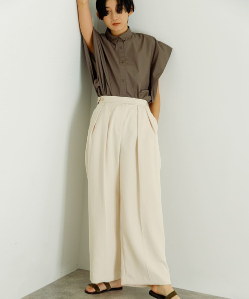 新品タグ付◆ ラブ　LAATO tack blouse アーバンリサーチ LAATO（ラート）の「TACK BLOUSE（シャツ/ブラウス）」 - WEAR