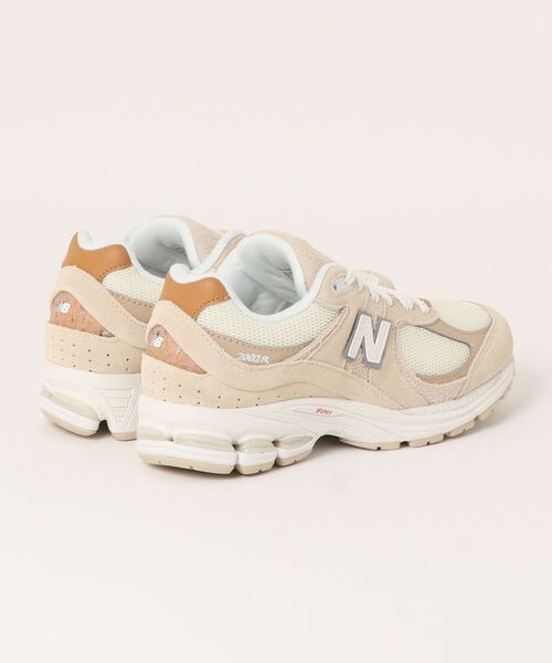 NEW BALANCE(ニューバランス)の「【New Balance】M2002R(スニーカー・レディース・ベージュ・23cm/23.5cm/24cm/24.5cm)」の2枚目の写真