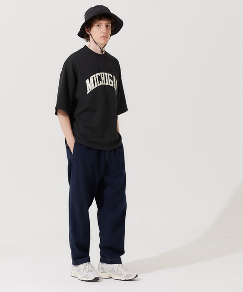 coca(coca)(コカ)の「メンズ エンボスプリントロゴTシャツ(Tシャツ/カットソー・メンズ・ブラック/ライトグレー・M/L/XL)」の8枚目の写真