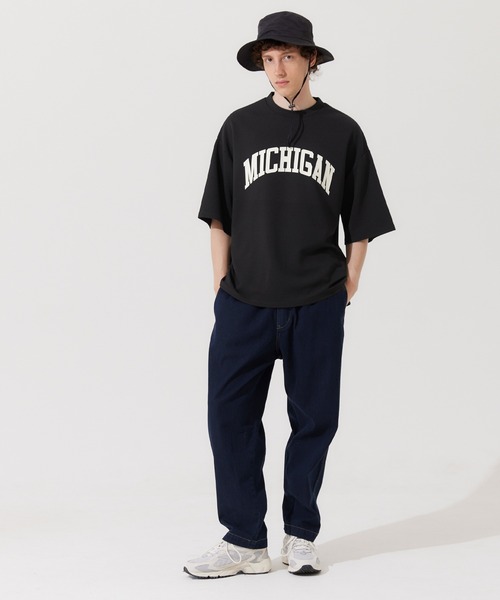 coca(coca)(コカ)の「メンズ エンボスプリントロゴTシャツ(Tシャツ/カットソー・メンズ・ブラック/ライトグレー・M/L/XL)」の9枚目の写真