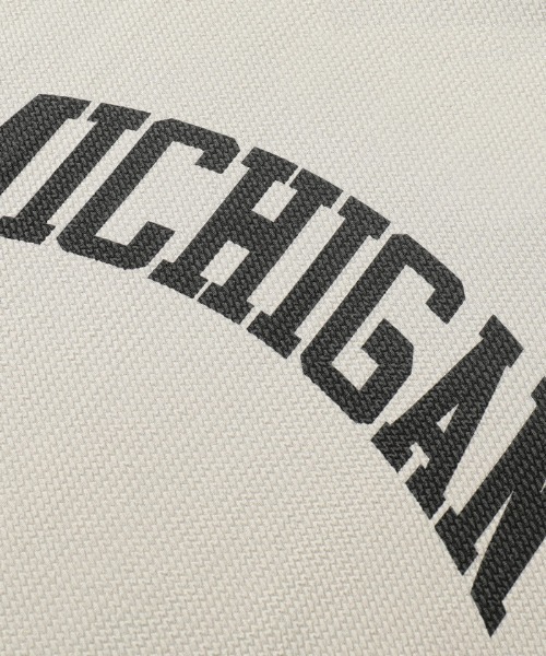 coca(coca)(コカ)の「メンズ エンボスプリントロゴTシャツ(Tシャツ/カットソー・メンズ・ブラック/ライトグレー・M/L/XL)」の12枚目の写真