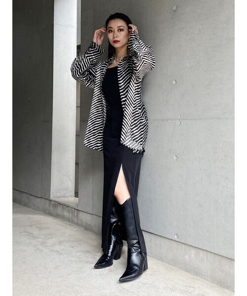 EVRIS（エヴリス）の「ディープスリットロングスカート（スカート・レディース・ブラック/ブルー・SMALL/MEDIUM）」の3枚目の写真