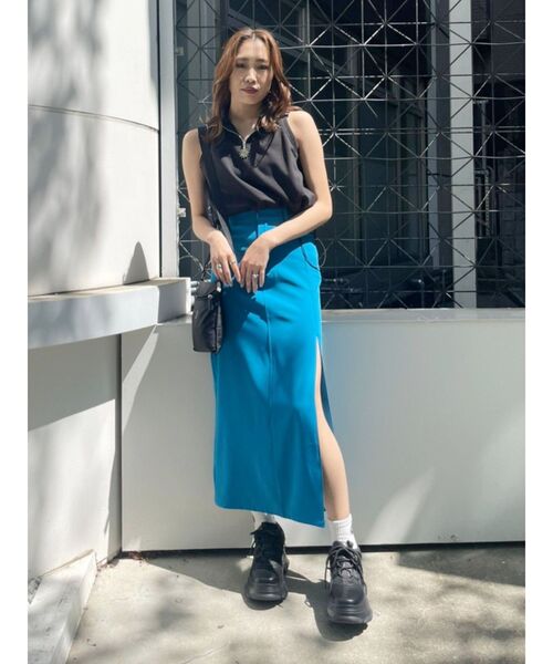 EVRIS（エヴリス）の「ディープスリットロングスカート（スカート・レディース・ブラック/ブルー・SMALL/MEDIUM）」の15枚目の写真