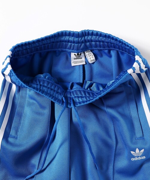Ray BEAMS(レイビームス)の「【WEB限定】adidas / アディカラー クラシックス オーバーサイズ SST トラックパンツ(その他パンツ・レディース・ブルー・SMALL/MEDIUM)」の4枚目の写真