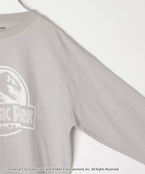 GLOBAL WORK(グローバルワーク)の「【ジュラシック】コラボ長袖T/961203(Tシャツ/カットソー・キッズ・グレイッシュベージュ/チャコールグレー/ブラック・100cm/110cm/120cm/130cm/140cm/150cm/160cm)」の12枚目の写真