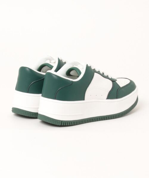Love&greenです。 LOVETOXIC（ラブトキシック）の「厚底スニーカー（スニーカー