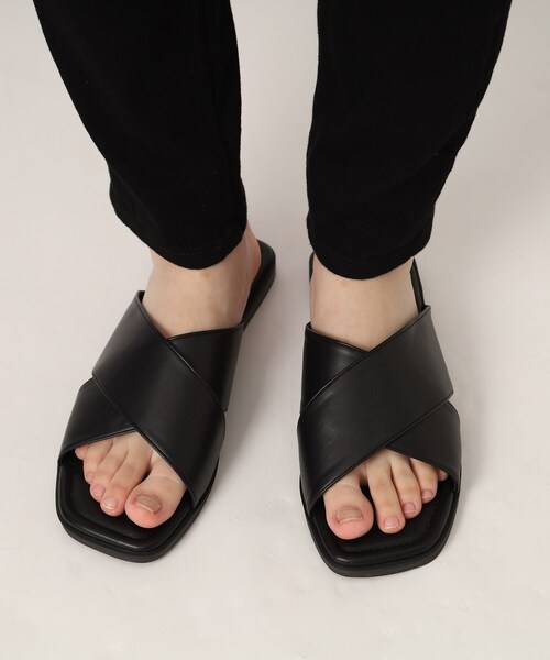 ESPERANZA（エスペランサ）の「◆クロスアッパーフラットサンダル【ESPERANZA_blanca】（サンダル・レディース・ブラック/シルバー・L/M）」の14枚目の写真